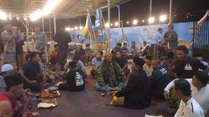 Tasyakuran warga Desa Masangan atas keunggulan pasangan RUBIH dalam Pilkada Pasuruan 2024, Kamis (28/11/2024) malam. UPDATE Real Count Pilkada Kabupaten Pasuruan, Warga Masangan Ajak Kawal Program Mas Rusdi-Gus Shobih