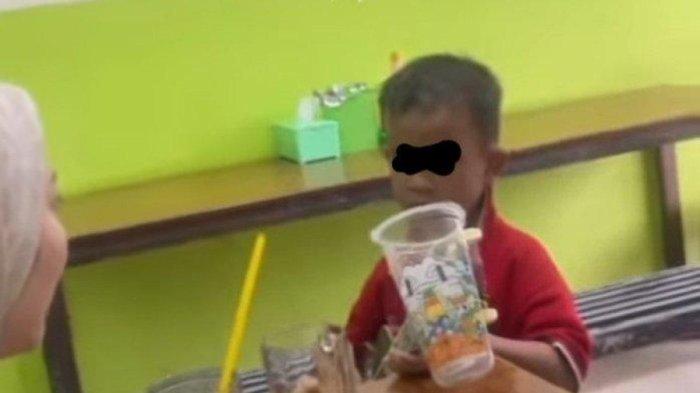 Viral bocah lima tahun ngaku diusir dari rumah gara-gara hal sepele.