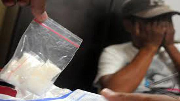 Polres Kediri Kota Tangkap Pengedar Sabu-Sabu saat Transaksi di Pinggir  Jalan - Suryamalang.com