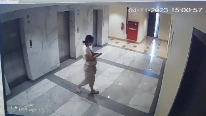 CA (21) mahasiswi Fakultas Kedokteran Universitas Airlangga (Unair) di apartemen sebelum ditemukan meninggal dunia.