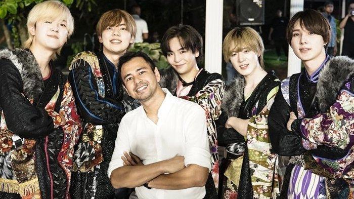 oyband asal Jepang PARI PARI datang berkunjung ke rumah Raffi Ahmad di Andara