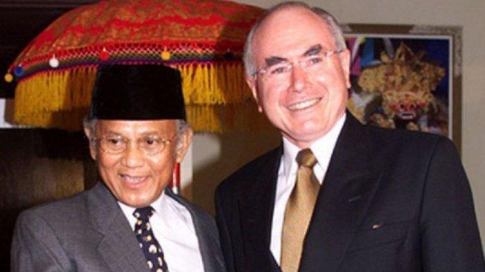 Presiden BJ Habibie dan PM John Howard bertemu Nusa Dua, Bali, pada 27 April 27 1999, untuk membahas situasi di Timor Timur setelah pada Januari 1999 Presiden Habibie mengumumkan akan memberikan referendum di propinsi ke-27 RI tersebut.