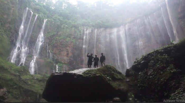 Keindahan Air Terjun Tumpak Sewu, Pronojiwo, Kabupaten Lumajang.