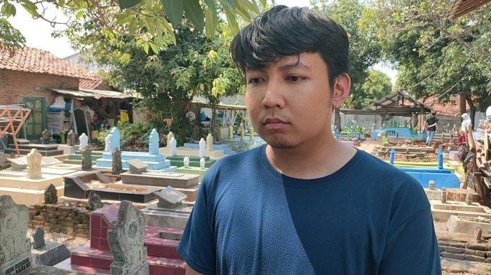 Eka Adiputra Wahyu Andayanto, anak pertama Mayor Purn Suwanda, kopilot pesawat yang jatuh di Serpong, Tangerang Selatan, Minggu (19/5/2024).