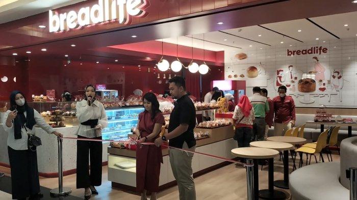 Breadlife Cafe di Puri Mall Jakarta