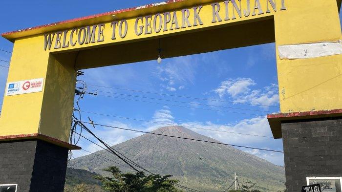 Gunung Rinjani di Pulau Lombok, Nusa Tenggara Barat, menjadi salah satu destinasi favorit di Tanah Air. Foto diambil, 6 Mei 2024.