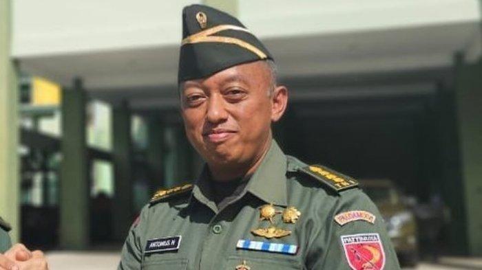 KORBAN LEDAKAN AMUNISI - Kolonel Cpl Antonius Hermawan satu di antara 13 orang yang meningal akibat ledakan amunisi di Garut. Kolonel Antonius adalah kepala gudang amunisi Angkatan Darat (AD). (Dok. PALDAM XV/PATTIMURA/Instagram KOLONEL ANTONIUS)