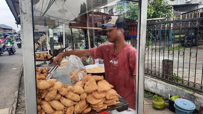 Tukang Gorengan di Kota Tangerang Kelimpungan, Harga Minyak Goreng