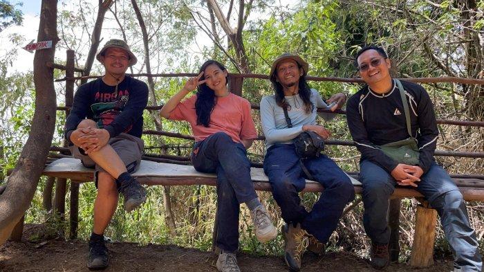 Spot beristirahat di Pos 2 Gunung Sumbing via Kaliangkrik.