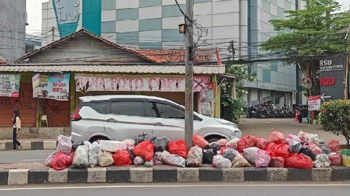 Tumpukan Sampah di Depan Puskesmas Serpong 1 Mengganggu, Pengelola Minta Tindakan Pemkot Tangsel
