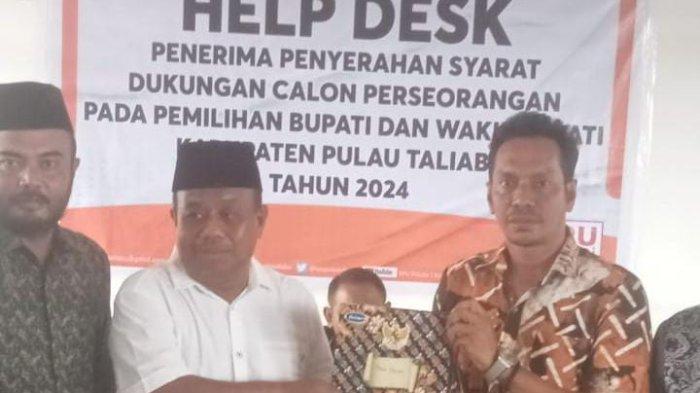 Pasangan Bakal Calon Bupati dan Wakil Bupati Pulau Taliabu Maluku Utara, Abidin Jaaba dan Dedi Mirzan resmi ajukan dokumen syarat pencalonan perseorangan ke KPU Pulau Taliabu.