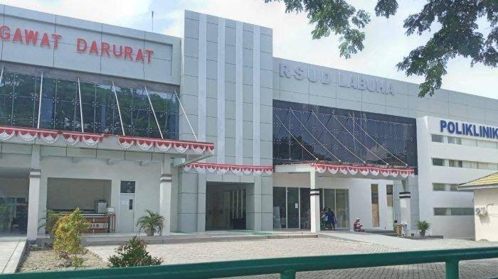 HUKUM: Bangunan RSUD Labuha di Jl Raya desa Marabose, Kecamatan Bacan, Halmahera Selatan. Pihak RSUD melakukan visum terhadap ODGJ yang diduga jadi korban penganiayaan dan rudapaksa, Jumat (20/10/2023).
