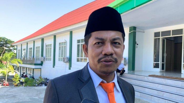 Plt Kepala BKPPD Halmahera Selatan, Maluku Utara, Abdillah Kamarullah. Dia mengatakan ASN di lingkungan Pemkab Halmahera Selatan capai 5.901, Rabu (26/6/2024).