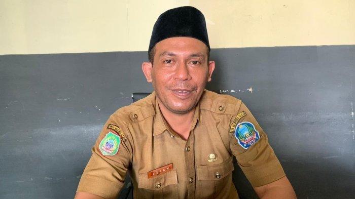 Kabid Poldagri Kesbangpol Halmahera Selatan, Maluku Utara, Irfan Umakamea.