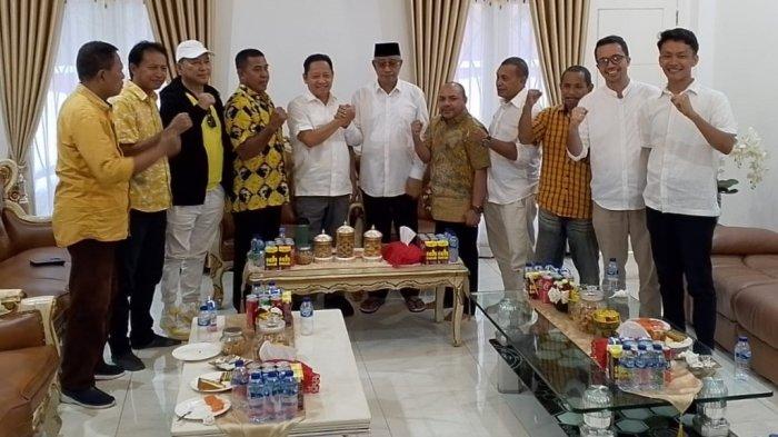 PILKADA: Ahmad Hidayat Mus atau sering kita kenala dengan AHM, menggandeng Wali Kota Tidore Kepulauan, Capt Ali Ibrahim ke Pilgub Maluku Utara 2024, Senin (1/7/2024)