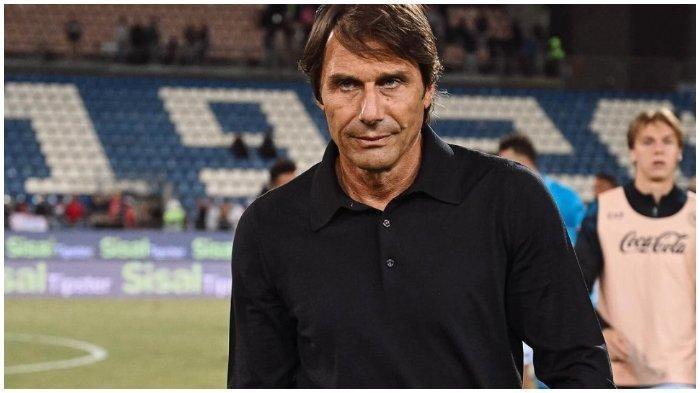 Pelatih Napoli, Antonio Conte.
