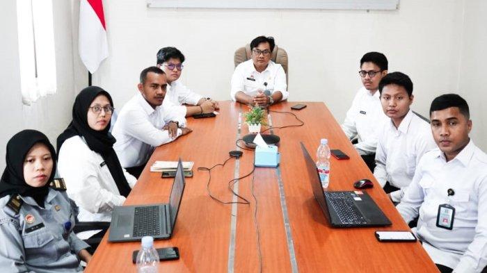 CAPAIAN: Suasana penilaian data dukung Rencana Kerja Tahunan (RKT) Reformasi Birokrasi Kantor Wilayah Kementerian Hukum Maluku Utara (Kanwil Kemenkum Malut) periode B06 mencapai 100 persen, Senin (16/6/2025)