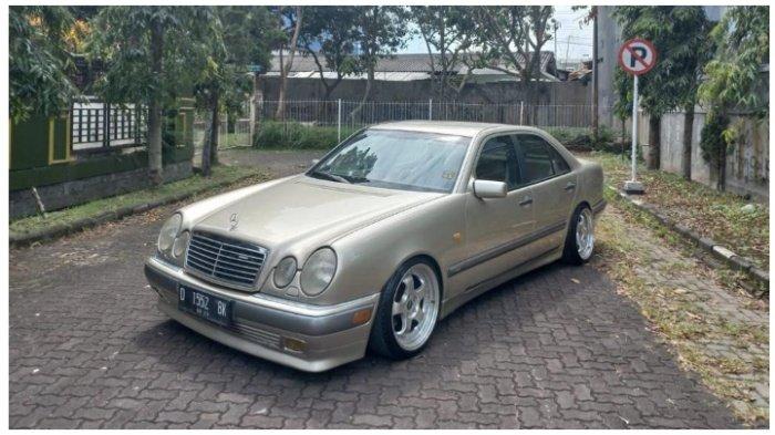 ILUSTRASI Mercedes Benz E320 W210