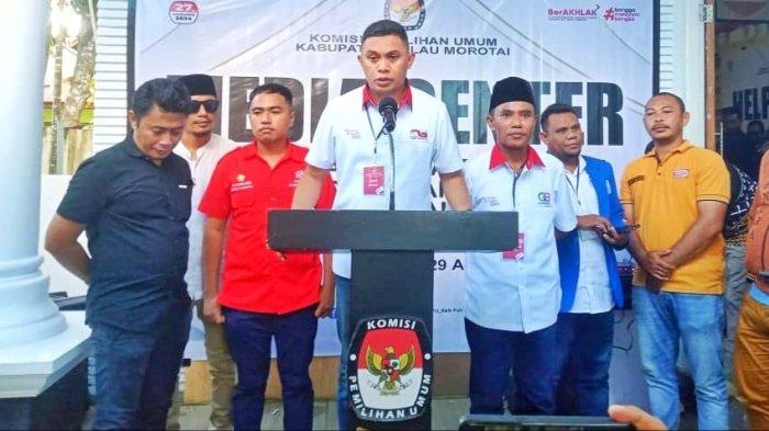 PILKADA: Jubir Paslon Bupati dan Wakil Bupati Pulau Morotai, Maluku Utara, Deny Garuda dan Qubais Baba, Parto Sumtaki