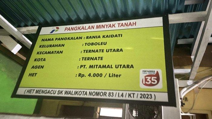 KLARIFIKASI: Papan nama pangkalan minyak tanah Rania Kaidati di Kelurahan Toboleu, Ternate Utara, Maluku Utara
