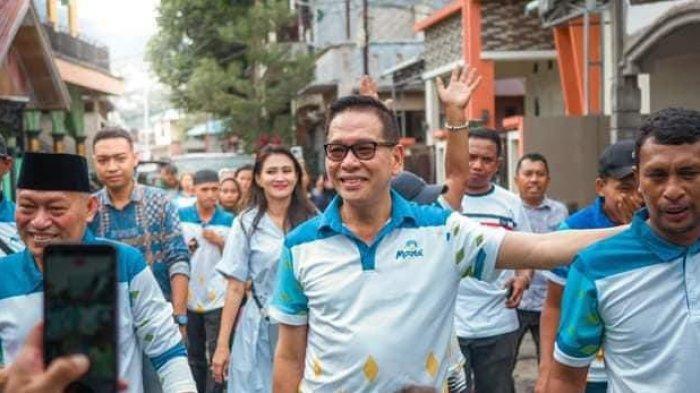 Pasangan Calon Gubernur Maluku Utara dan Wakil Gubernur Maluku Utara nomor urut 4, Benny Laos-Sarbin Sehe.