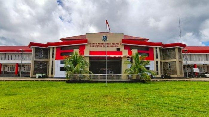 PERDA: Kantor Pemerintahan Terpadu Kabupaten Pulau Morotai, Provinsi Maluku Utara, Jumat (25/4/2024)/