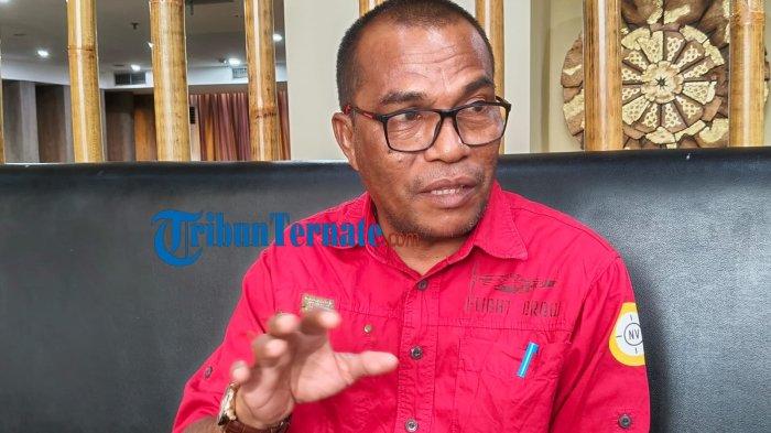 PROGRAM: Plt Kepala Dinas Pertanian Maluku Utara Anwar Husen saat menjelaskan program jalan tani yang akan bergulir semasa periode Sherly Laos, Kamis (22/5/2025)
