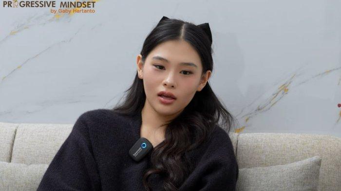 Putri Gubernur Maluku Utara, Sherly Laos atau Sherly Tjoanda, yakni Edelyn Laos. Gambar tangkap layar dari YouTube Guru Grooming Indonesia 7 April 2025.