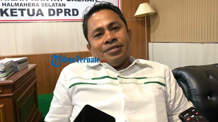 SOLUSI: Wakil Ketua DPRD Halmahera Selatan, Maluku Utara Muslim Hi Rakib saat bersedia diwawancarai sejumlah awak media, Rabu (9/7/2025)
