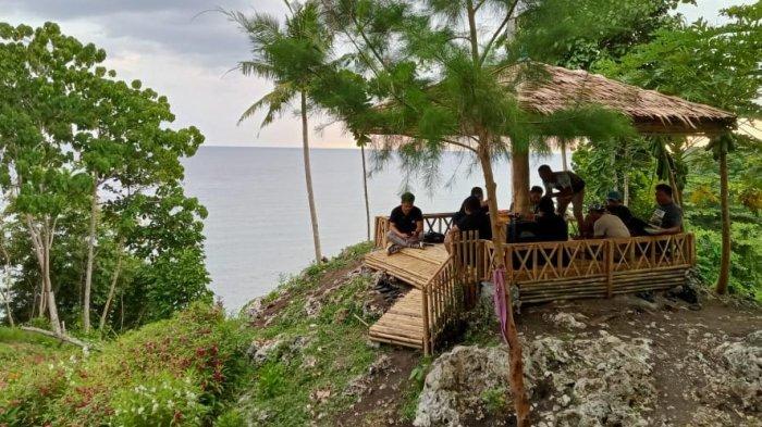 Tanjung Balitako, tempat wisata di Desa Joubela, Morotai Selatan, Pulau Morotai, Maluku Utara.