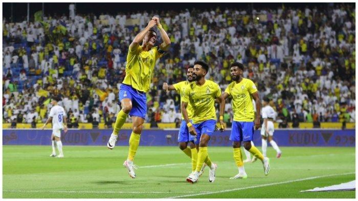 Cristiano Ronaldo melakukan selebrasi setelah salah satu golnya saat Al Nassr membantai Al Fateh pada Matchday 3 Liga Pro Saudi dengan skor 5-0, Sabtu (26/8/2023) lalu di Prince Abdullah Bin Jalawi Stadium.