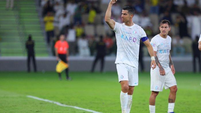 Cristiano Ronaldo setelah Al Nassr menaklukkan Al Ittihad dengan skor 5-2 pada Selasa (26/12/2023) malam waktu setempat, dalam laga Matchday 17 Liga Pro Saudi 2023-2024 di di Prince Abdullah al-Faisal Stadium.