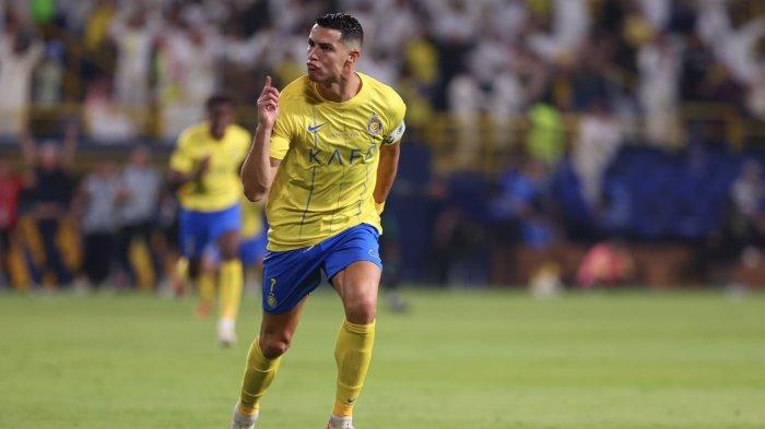 Cristiano Ronaldo dalam laga Al Nassr dan Al Ahli, Matchday 7 Liga Pro Saudi 2023-2024 pada Jumat (22/9/2023) malam waktu setempat. Pertandingan yang digelar di KSU Football Field tersebut dimenangkan oleh Al Nassr dengan skor 4-3.