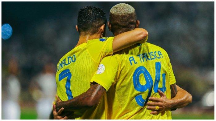 Cristiano Ronaldo dan rekan setimnya di Al Nassr, Anderson Talisca