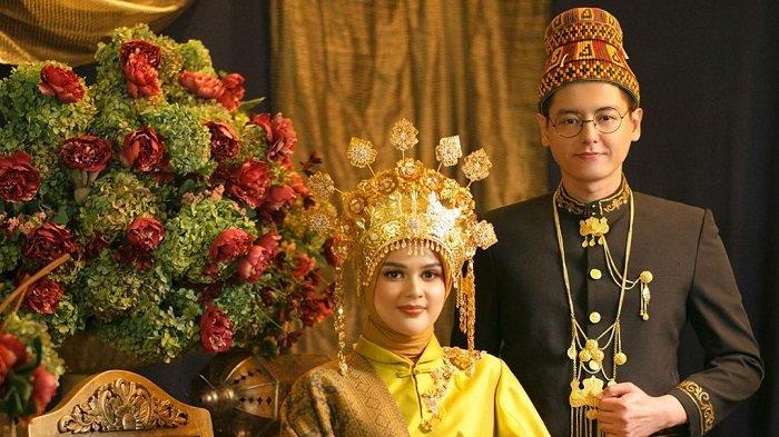 ILUSTRASI Pernikahan - Dalam Foto: Cut Meyriska dan Roger Danuarta