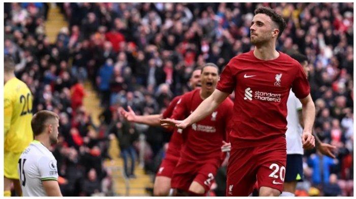 FOTO Diogo Jota. Liverpool dan Tottenham Hotspur dipertemukan dalam Matchday 34 Liga Premier, Minggu (30/4/2023) sore waktu setempat. Pertandingan di Anfield Stadium itu berakhir dengan kemenangan 4-3 Liverpool atas Tottenham Hotspur.