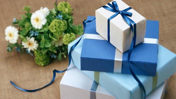 ILUSTRASI kado atau hadiah ulang tahun