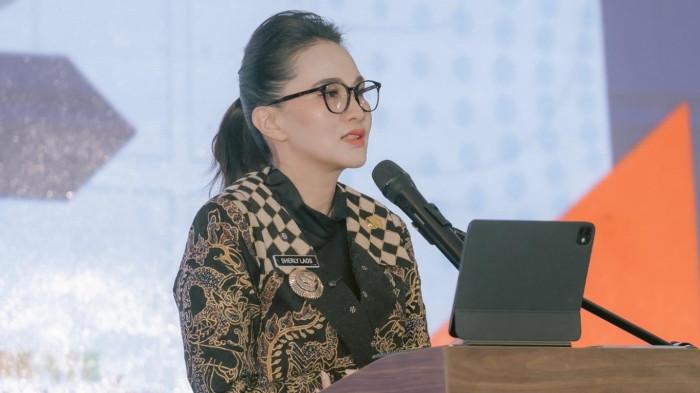 PENJELASAN: Gubernur Maluku Utara Sherly Laos saat membuka kegiatan RPJMD di Ballroom Hotel Bela Ternate, Jumat (25/7/2025)