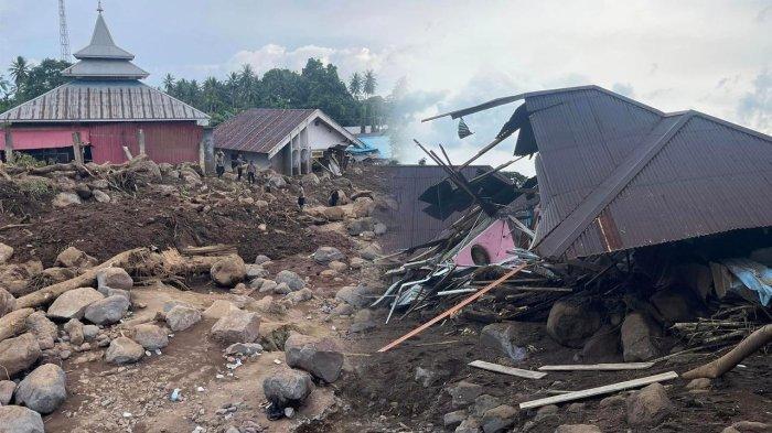 BENCANA: Potret lokasi pasca banjir bandang Kelurahan Rua, Kecamatan Pulau Ternate, Kota Ternate, Maluku Utara. Cerita Abdul Haris, korban selamat, Kamis (29/8/2024).
