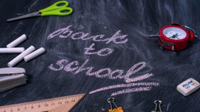 Para siswa belajar di kelas