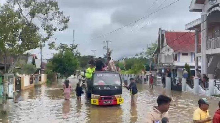 BENCANA: Banjir di Kecamatan Bacan, Halmahera Selatan, Maluku Utara pada Minggu (22/6/2025) lalu.