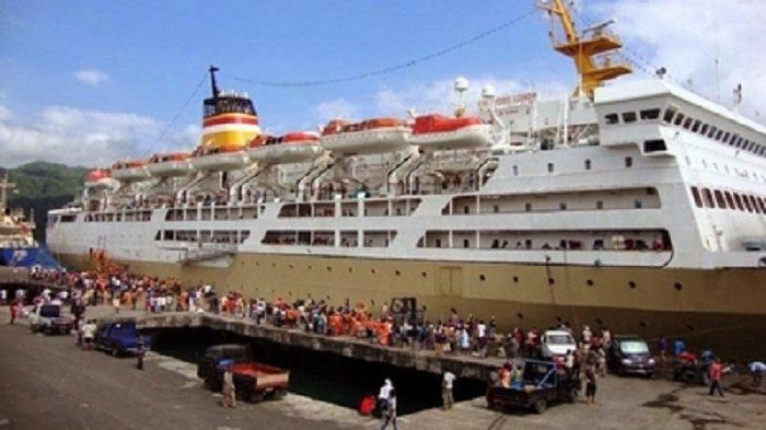 JADWAL KAPAL TERNATE - Salah satu kapal Pelni di Pelabuhan Ahmad Yani Ternate, Maluku Utara. Berikut ini rute kapal Pelni yang berangkat dari Ternate di tanggal 6 Juni 2025.