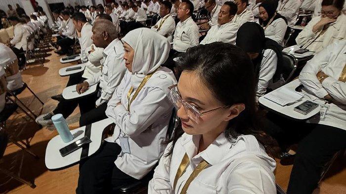 SHERLY LAOS - Foto Sherly Laos saat mengikuti kelas pemaparan materi dari Menteri Keuangan RI Sri Mulyani, diunduh TribunTernate.com dari akun Instagram @s_tjo, Senin (24/2/2025).