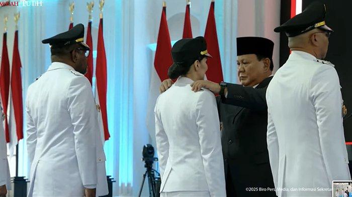 PELANTIKAN SHERLY LAOS - Potret momen saat Gubernur Maluku Utara Sherly Laos menerima langsung penyematan tanda pangkat dan jabatan dari Presiden RI Prabowo Subianto, Kamis (20/2/2025)