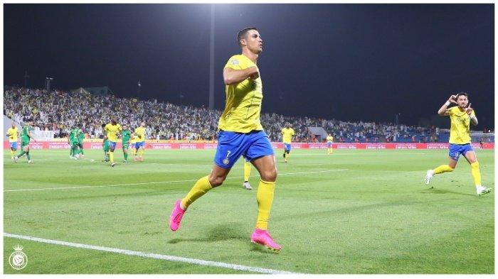Cristiano Ronaldo mencetak gol kemenangan Al Nassr atas klub asal Irak, Al Shorta, dalam babak semifinal Arab Club Champions Cup dengan skor 1-0 pada Rabu (9/8/2023) kemarin.