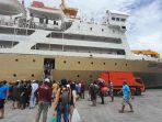Aktivitas-dermaga-Pelabuhan-Ahmad-Yani-Ternate-Sabtu-2942023.jpg