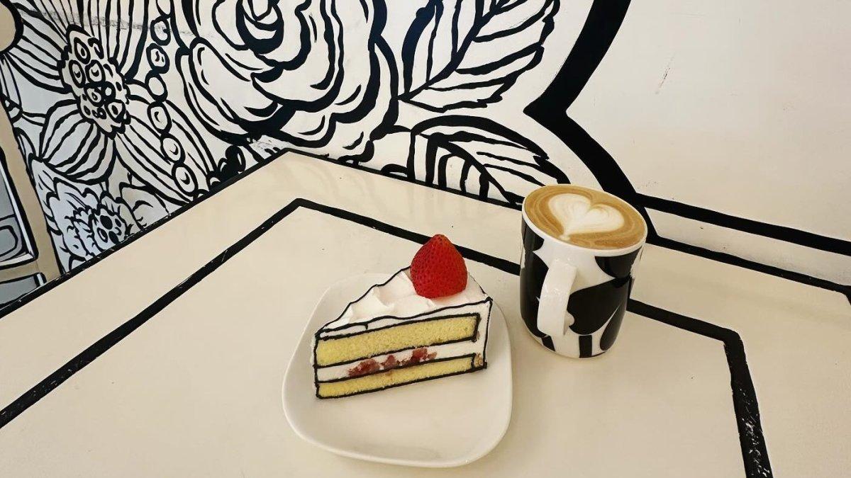 2D Cafe, satu kafe unik di Jepang.