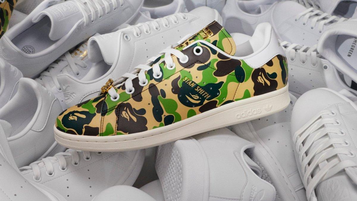 A Bathing Ape, satu merek street fashion paling populer di Jepang yang cocok buat dijadikan oleh-oleh.