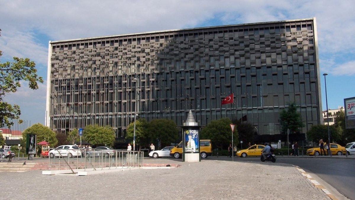 AKM, satu tempat wisata terbaik di Istanbul Turki buat kamu yang baru pertama kali liburan ke sana.