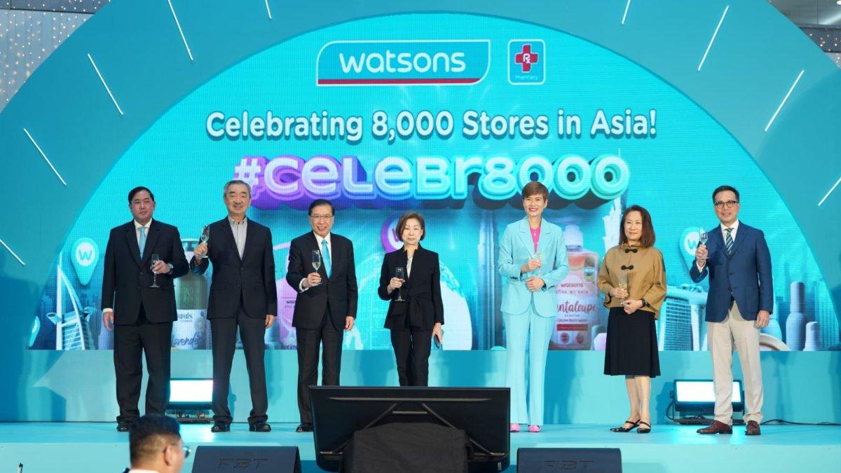 Acara pembukaan toko Watsons ke-8.000 di SM Mall of Asia, Manila, Filipina.